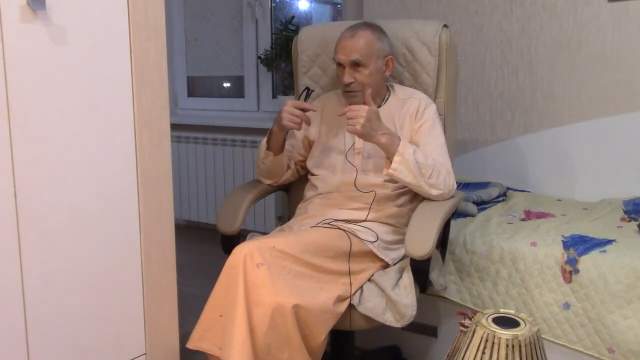 читаем Бхагавад-гиту